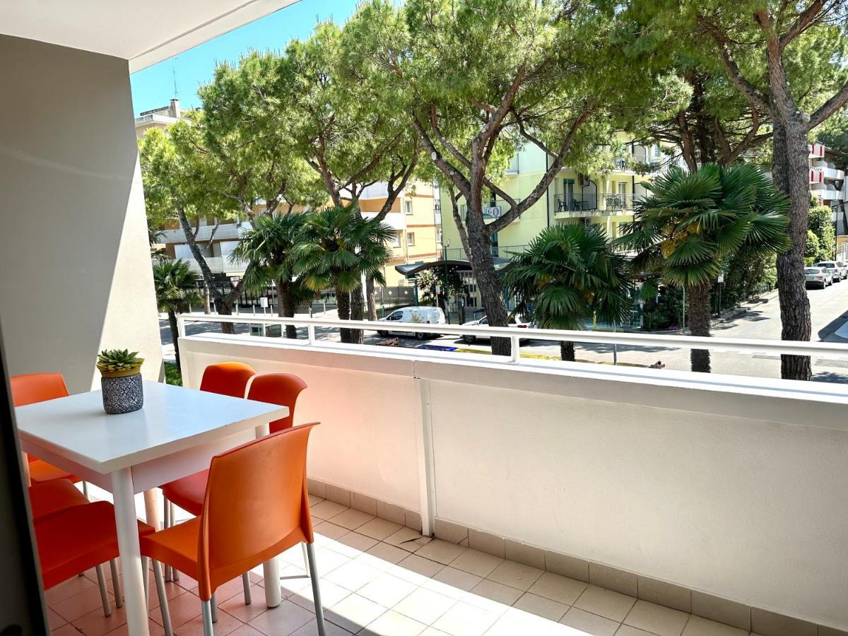 Apartament Sabbiadoro Center Lignano Sabbiadoro Eksteriør billede